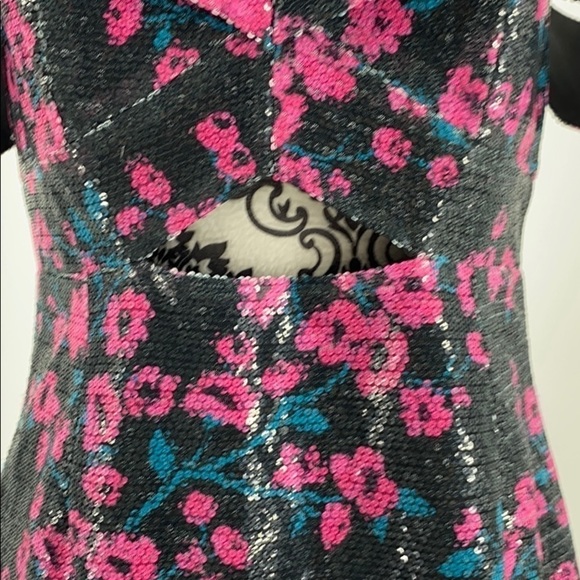 Wayf Janet Sequined Off-the-shoulder Mini Dress floral sparkly peekaboo cutout - Picture 7 of 14